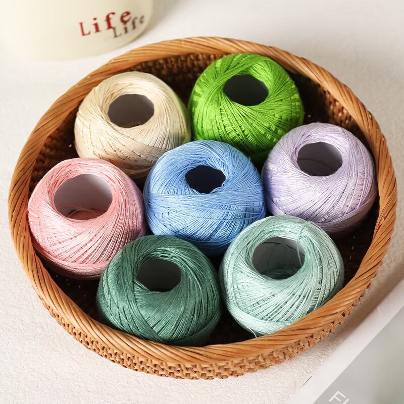 No. 7 Lace Yarn, a Relatively  - Linen Table Runner recension och pris